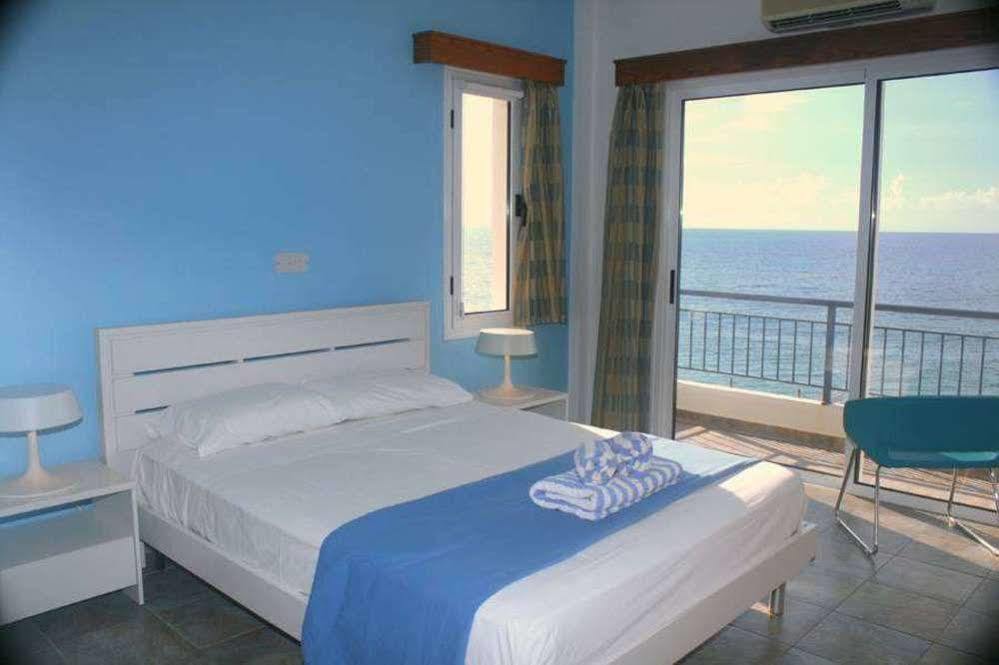 Blue Coral Beach Villas Paphos Kültér fotó