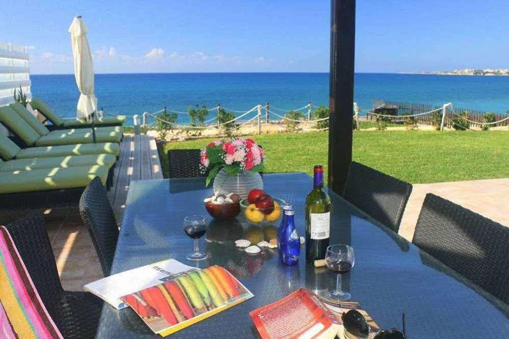 Blue Coral Beach Villas Paphos Kültér fotó