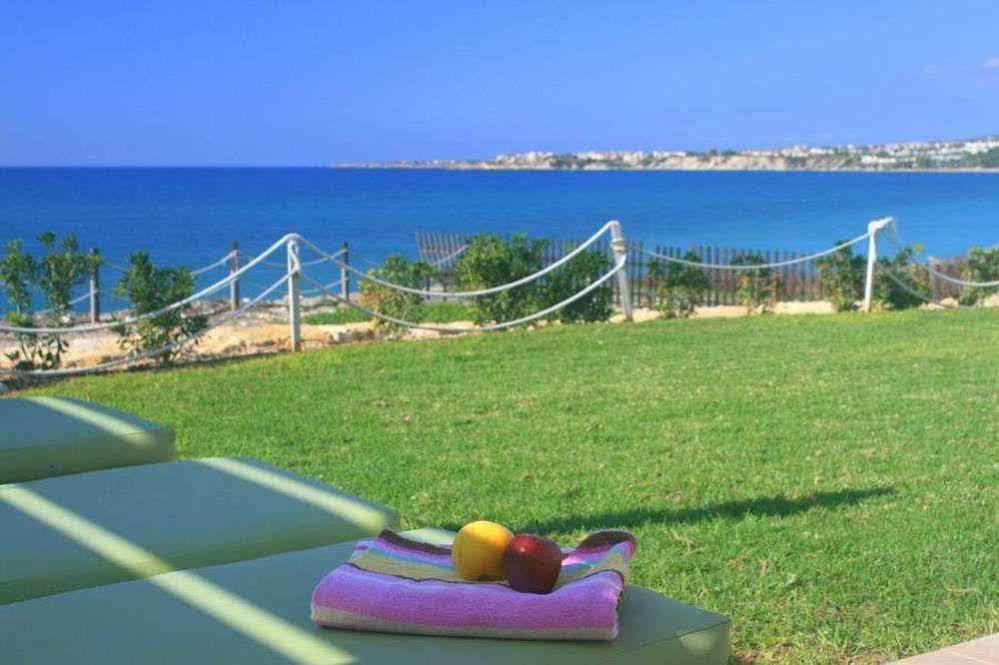 Blue Coral Beach Villas Paphos Kültér fotó